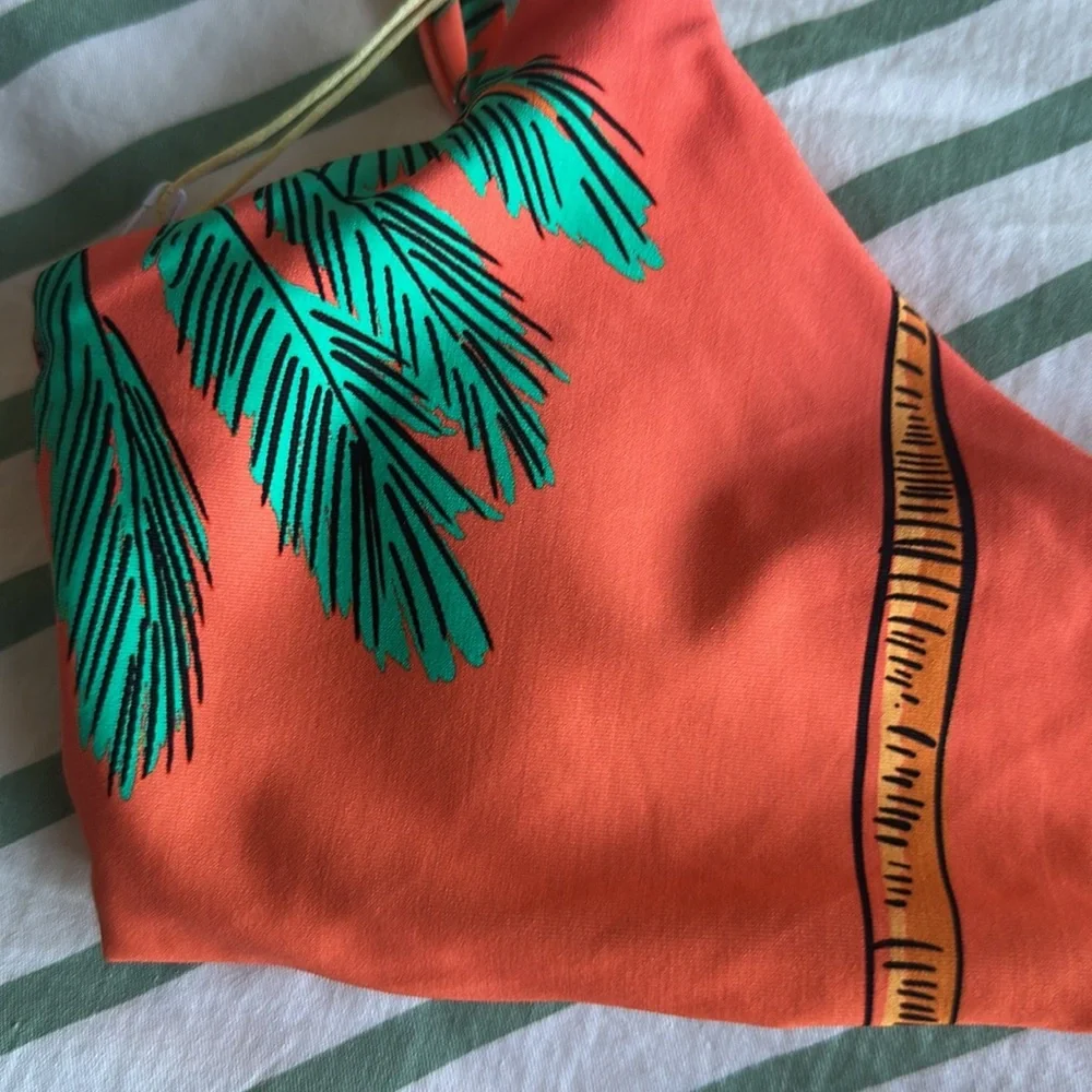 MAAJI 2pc reversible Tropical Bikini Set sz medium NWT’s - Picture 4 of 9